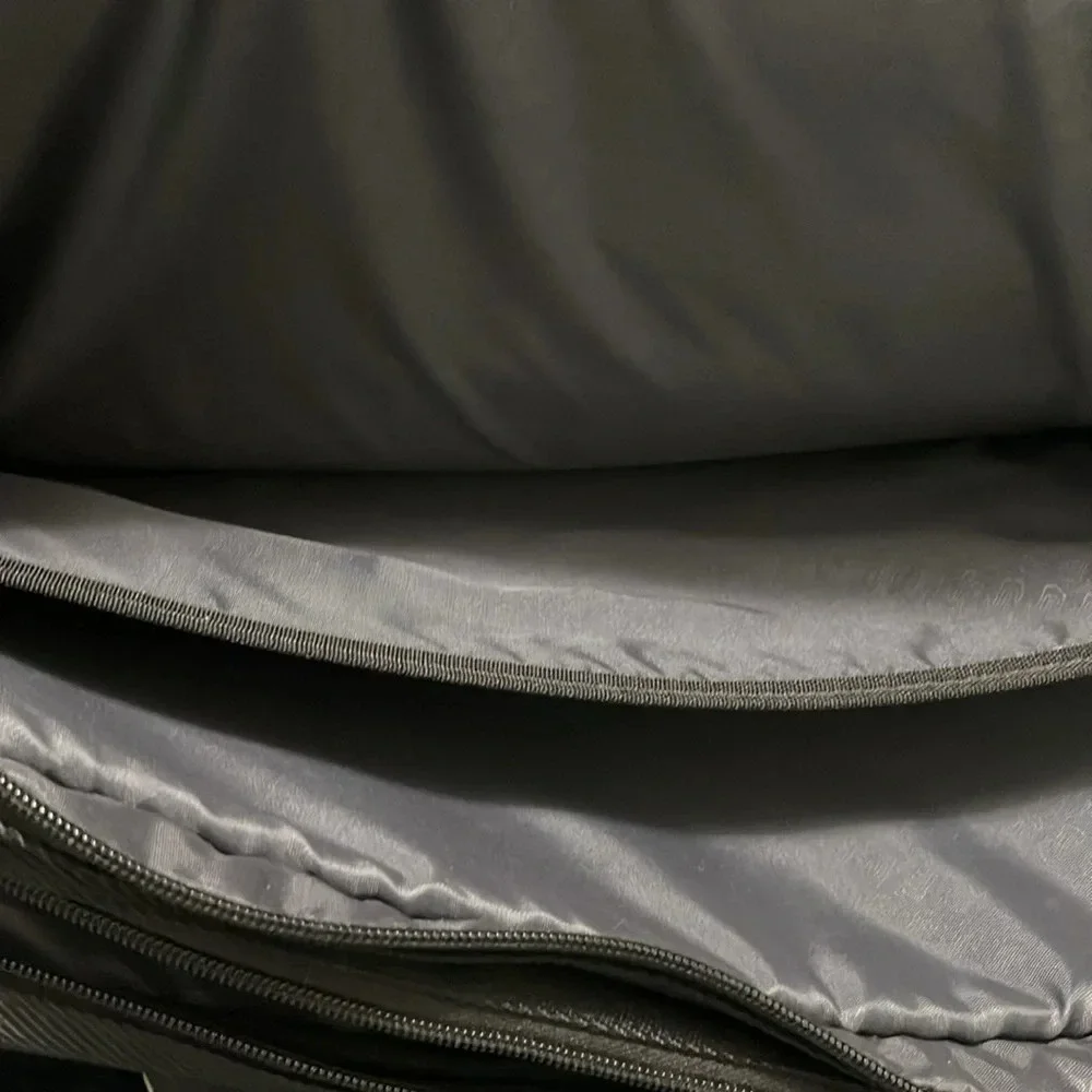 Solo Urban Briefcase. Can hold laptops up to 17.3”. Brand New With Tags.